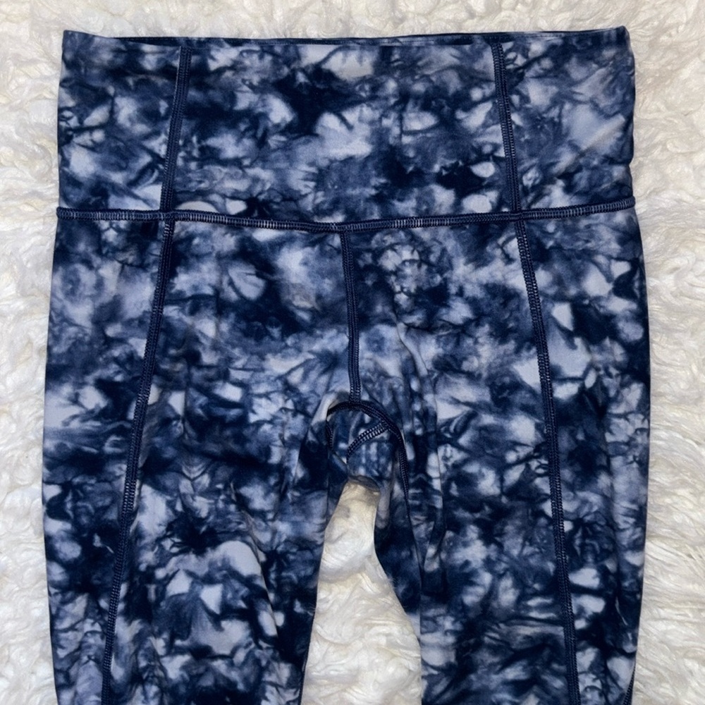 Athleta Chaturanga High Rise Floral Crush 7/8 Tights, Size S - Picture 3 of 16